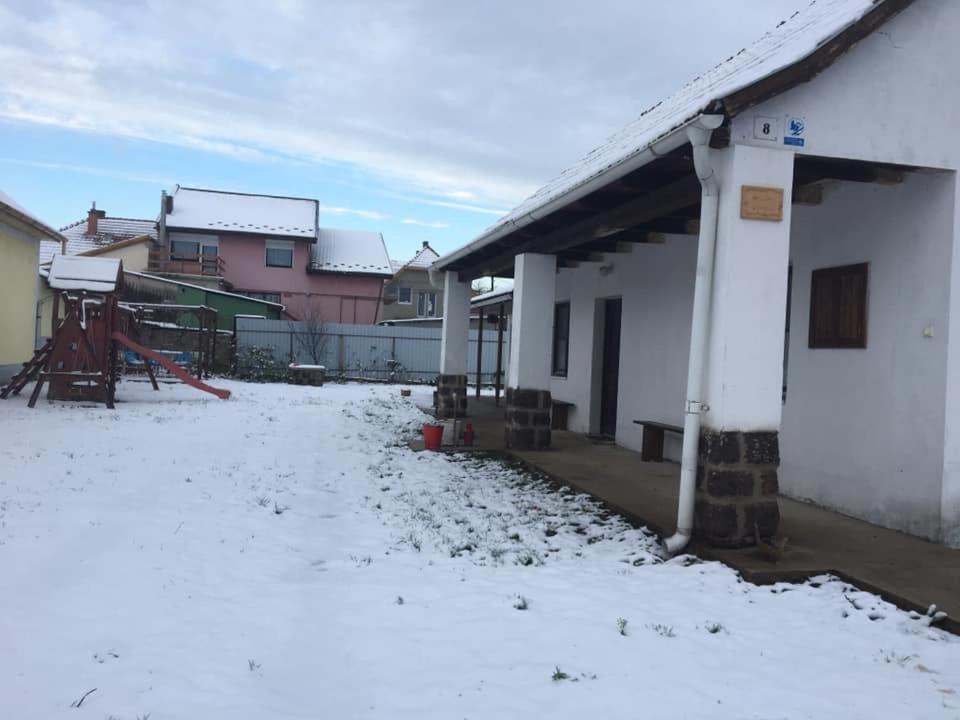 Oncsa Vendeghaz Hotel Gyöngyös Buitenkant foto