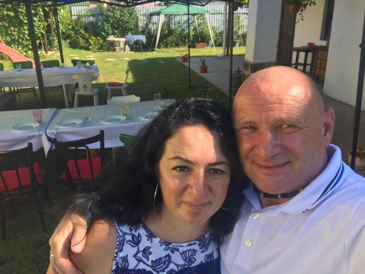 Oncsa Vendeghaz Hotel Gyöngyös Buitenkant foto