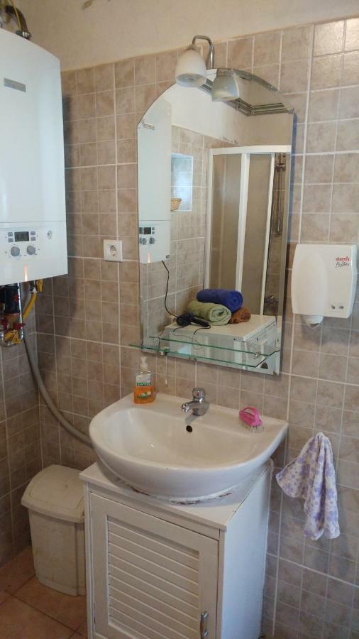 Oncsa Vendeghaz Hotel Gyöngyös Buitenkant foto