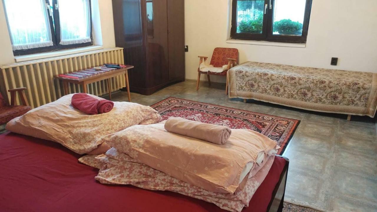 Oncsa Vendeghaz Hotel Gyöngyös Buitenkant foto